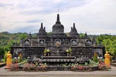 bali-monastere-brahma-vihara-arama-01-globe-trotting